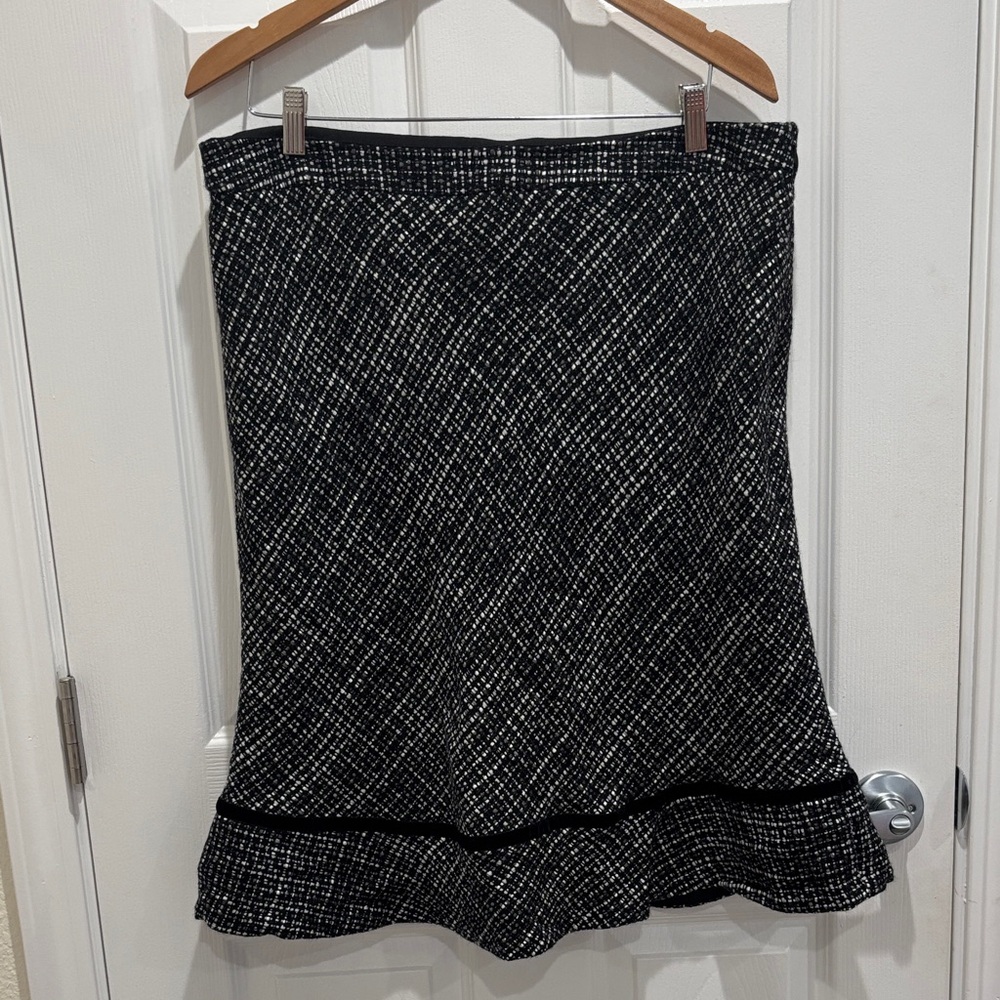GAP Black and White Wool Blend Tweed A-Line Skirt